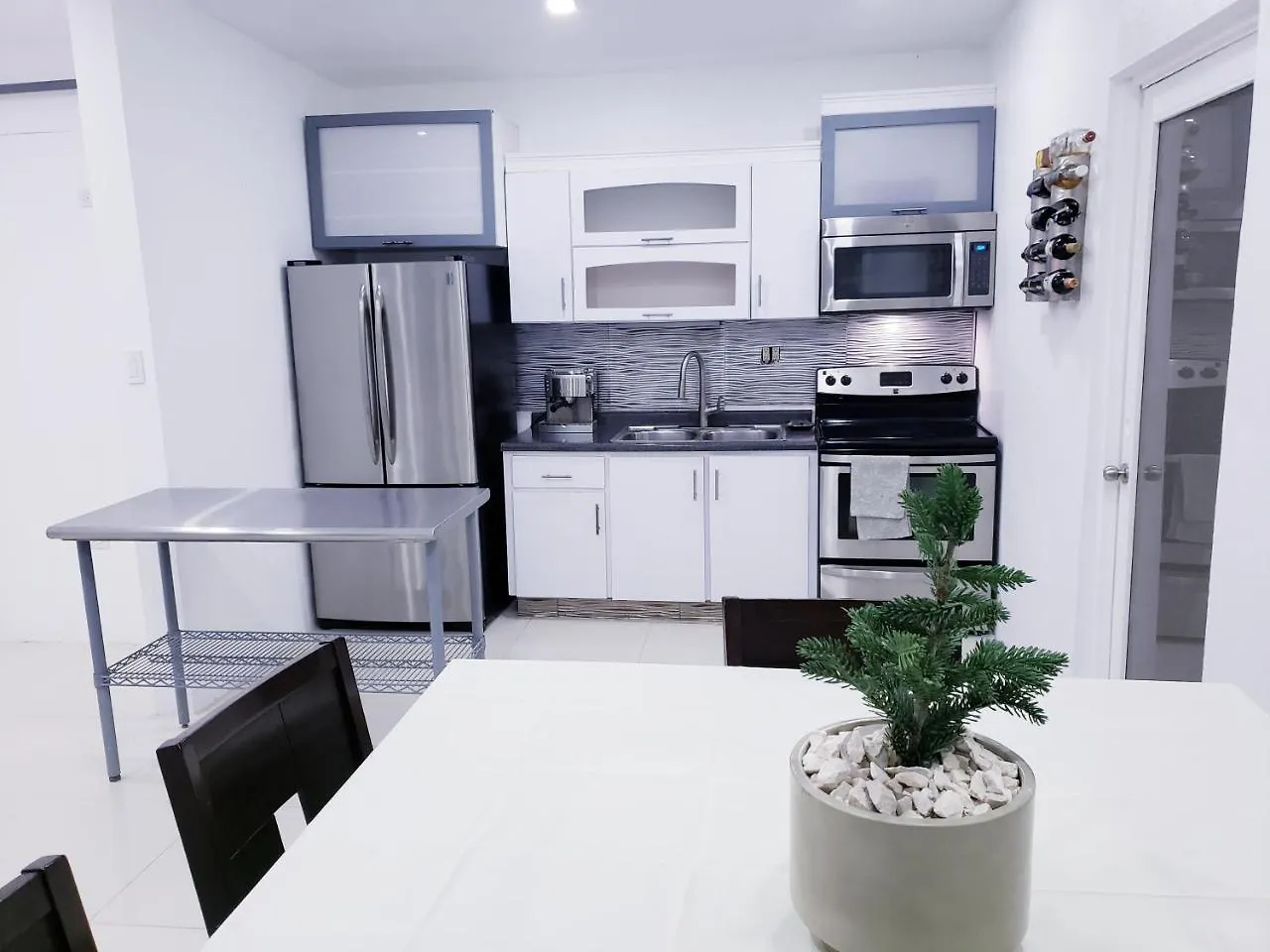 펜션 Front Beach Luxury House W Infinity Pool 호텔 과야마